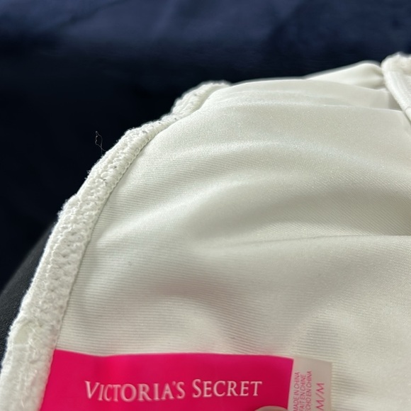 White Victorias Secret White Bottoms - Picture 2 of 4